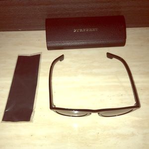 Women Burberry Sunglasses